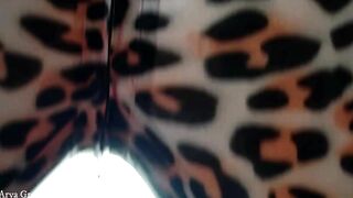booty tease tape, Bombshell mom having fun