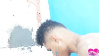 Deixou o pedreiro dotado gozar dentro do cu no quartinho em obra - Jhonn Corleone - Completo no red