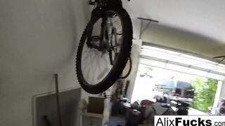 Surreal Swing solo with Alix Lynx into her daisy dukes