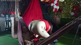 I gives a follower a night of sex inside exchange for cash to pay my rent inside Medellin Colombia