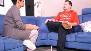 Vulgar pensioner seduces a strange man for sex