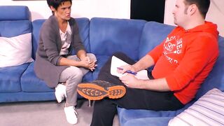 Vulgar pensioner seduces a strange man for sex