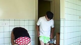Kelly Cooper and Grant Hiller are trying out sexy undies