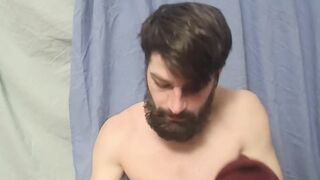 Bearded straight hunk lubes his little dick and jerks off