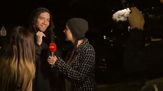 19 yo year mature picks up a strange man for a oral sex