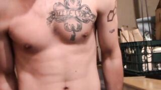 Straight amateur talks tough while masturbating solo on cam