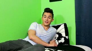 Andy Taylor jerks off and slides dildo in ass until jizzing Hoe 2