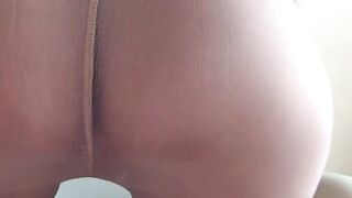 German nylon bimbo Samy Fox makes a pov tape
