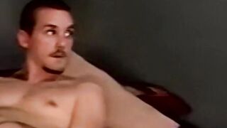 Two horny Americans enjoy some good old bareback sex