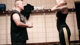 Sporty cougar seduces her personal coach