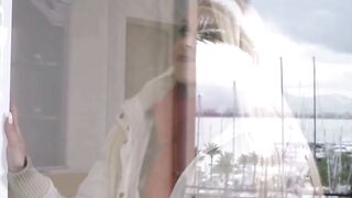 First lesbo sex for curvy cunt with mouth Kim Davies