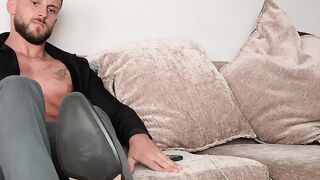 Hunk Ryan Yule shows off his feet while masturbating solo
