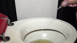 Intense peeing party with 10 liters of piss