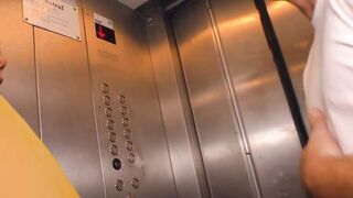 Fucking inside the elevator with chinese Melissa Deep