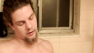 HungThugs.com - Wolfe Gunmetal knows how to jerk off his prick properly