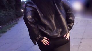 Outside sex date with a fat ebony-haired woman