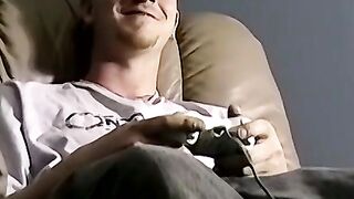 Amateur gets blowjob before giving mature gay a mouthful