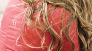 Dykes Lena Paul and Violet Myers hook up to lick their muffs