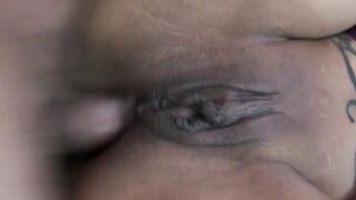 Pretty mom Jenna Joy into an anal affair