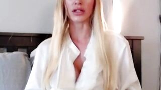 GirlsFollow.com - Casca Akashova's solo show: busty MILF fingering exhibition