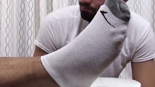 Muscular Zeek P got his feet licked every inch of it by bearded Thom