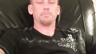 Tattooed amateur dude masturbates and anal plays solo