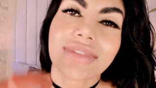 Seductive Chick Fucks Her Tight Cunt