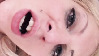 Foreign plowed with blonde Leona Korenova into the locker room