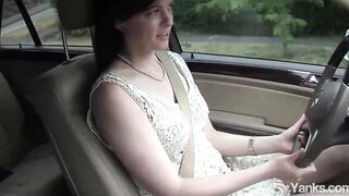 Yanks Sexy Savannah Drives & Ejaculates