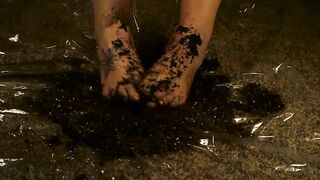 Feet Play Queen pt.two