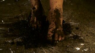 Feet Play Queen pt.two