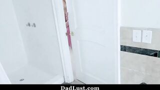 beauty Step Daughter Gets Cummed From Her Step Dad