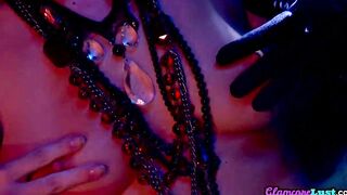Glamcore cosplayer toy fucking solo cunt under shower