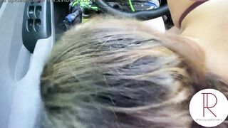 College Lovers gets Caught Sucking Off Penis into the Vehicle