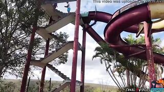 SITTING AT PICA GOSTOSO AND GROANING INTO AN ABANDONED PLACE - ABOVE THE TORBOGÁ AND INTO THE HEIGHTS - FUDEDORDEBUCETA2017 AND LORRANY EXOTICA.COMPLETO ON RED