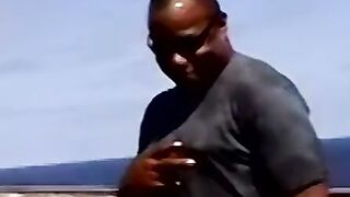 Young amateur gives facial to mature homo after blowing him