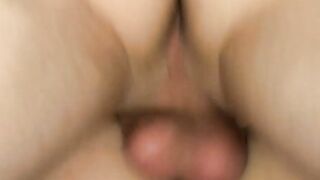 Twink with a huge rod spreads his buttcheeks to fuck his ass