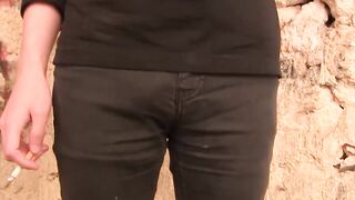 Cutie Cameron James jerked his cock while sucking the cock of hottie Sebastian Kane a