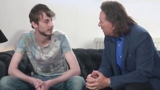Normal teens lovers does their first casting