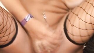 Tranny bareback anal sex with blonde dick woman