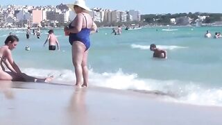 Outdoors dyke games on vacation with blondes