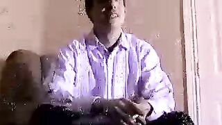 Horny amateur dude jerks his fat dick and receives a head Hoe 2