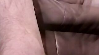 Brown haired amateur gets hard on pussy porn