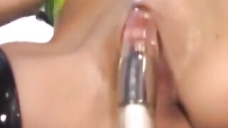 PussyCatsLatex.com - Vintage vixen gia's latex dildo encounter