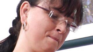 Natural chubby housewife at amateur casting