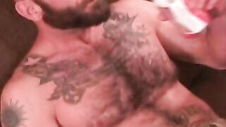 Hunky tattooed and muscular amateur masturbates and cums
