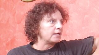 Vulgar German grannies having a 3some