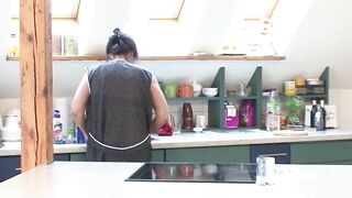 Natural housewife next door has kitchen sex