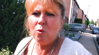 Curvy mom sluts try an FFM 3 way
