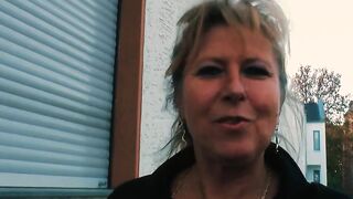 Natural German lovers tries FFM bisex 3 way